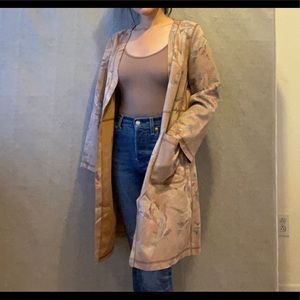 Solitaire faux suede coat. Tan. Open front. Small